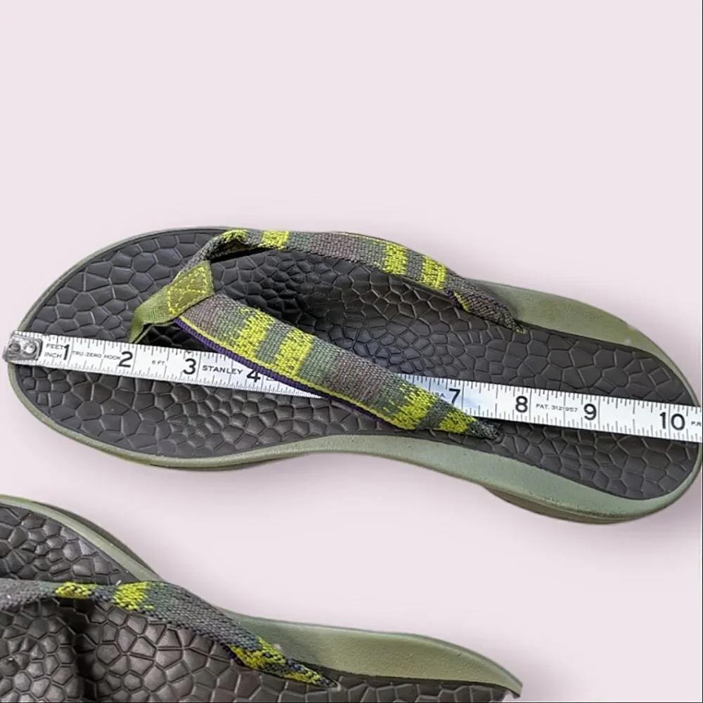 Chaco Lime Olive Green Thong Style Flip Flop Sandals size 9.5 10